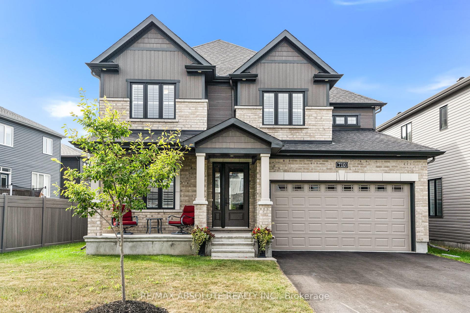 Front of 710 Coast Circle