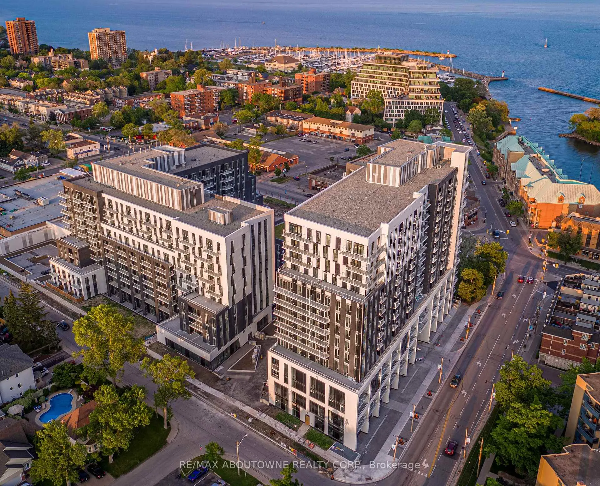 Photo 1 of Unit B0822, 133 Bronte Road, Oakville, Bronte — HOMEH