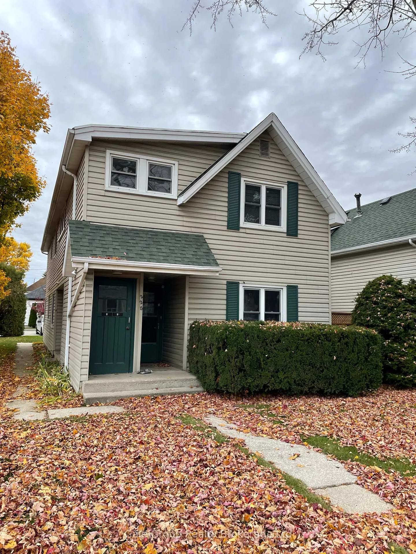 Photo 3 of 224 Lacroix Street, Chatham-Kent, Chatham — HOMEH