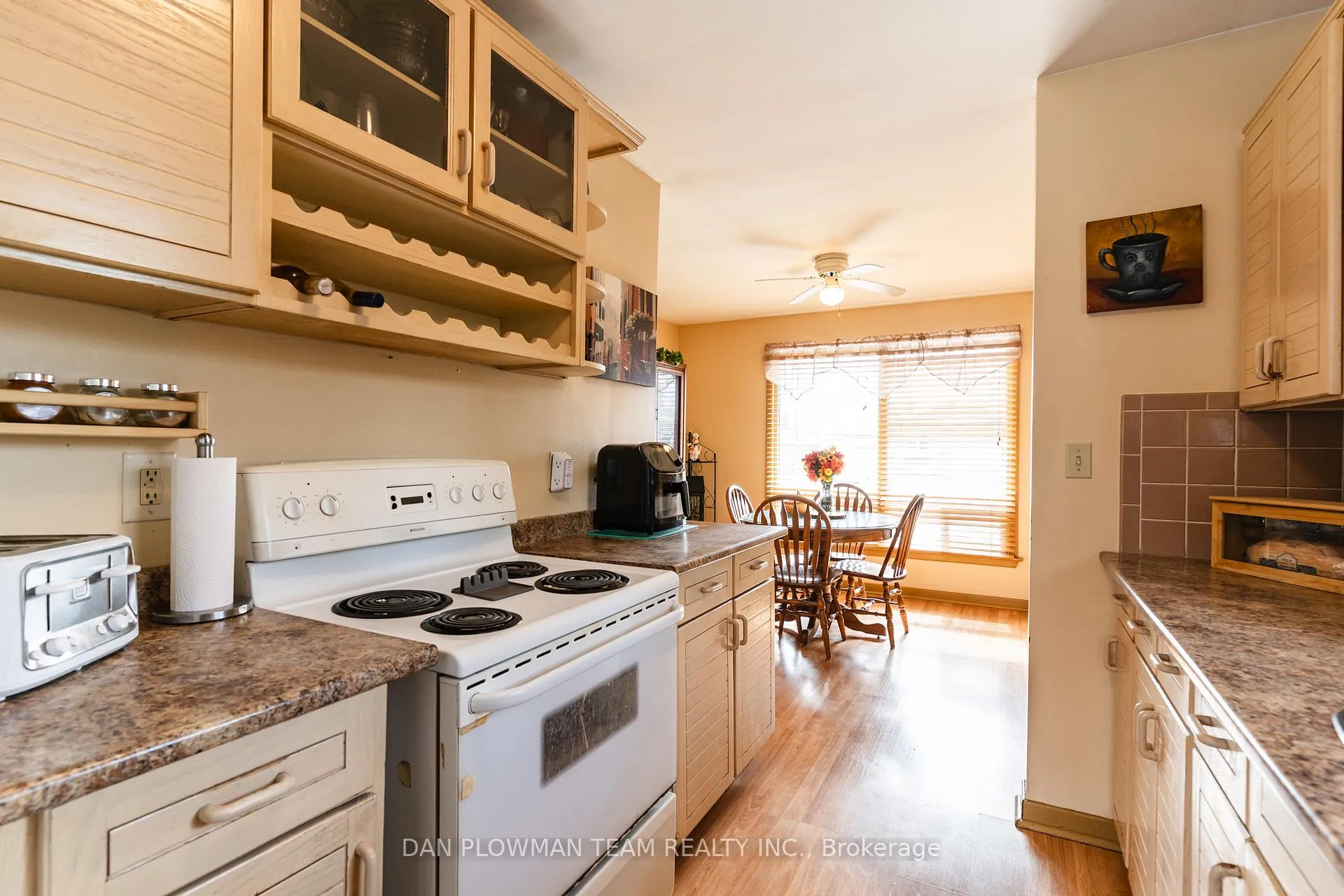 Photo 8 of 742 Chesterton Avenue, Oshawa, Donevan — HOMEH