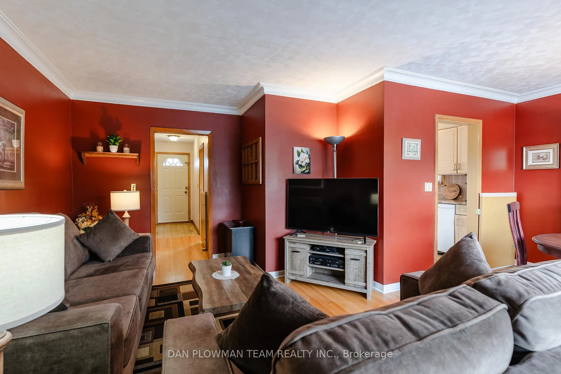 Photo 14 of 742 Chesterton Avenue, Oshawa, Donevan — HOMEH