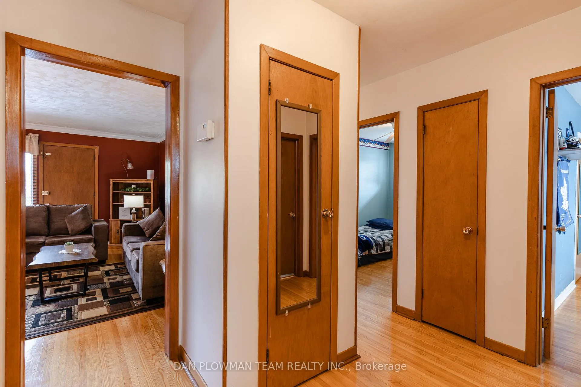 Photo 16 of 742 Chesterton Avenue, Oshawa, Donevan — HOMEH