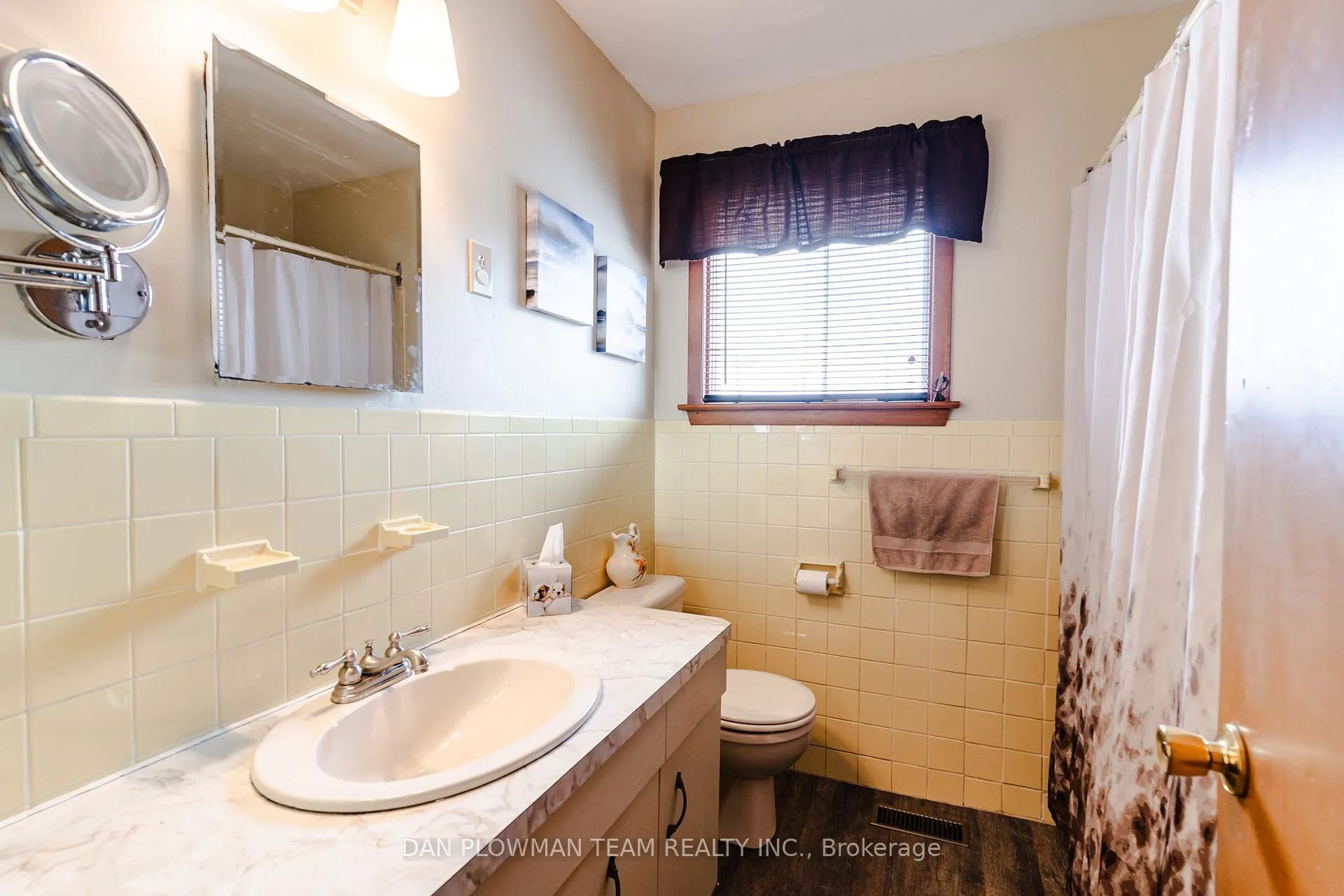 Photo 24 of 742 Chesterton Avenue, Oshawa, Donevan — HOMEH