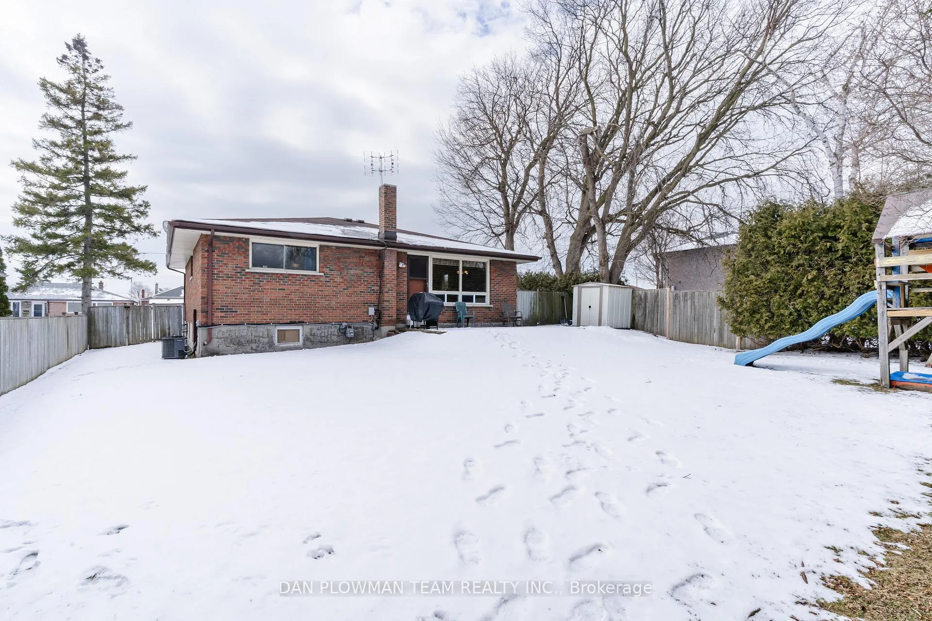 Photo 38 of 742 Chesterton Avenue, Oshawa, Donevan — HOMEH