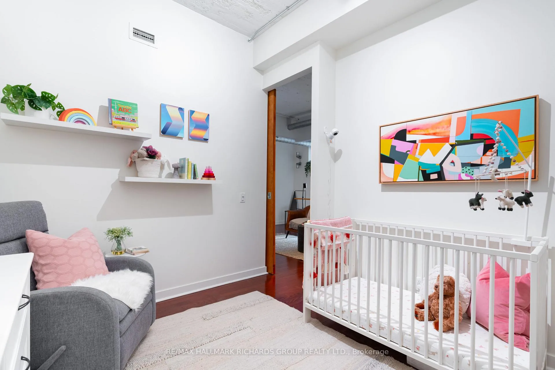 Photo 7 of Unit 942, 155 Dalhousie Street, Toronto, Church-Yonge Corridor — HOMEH