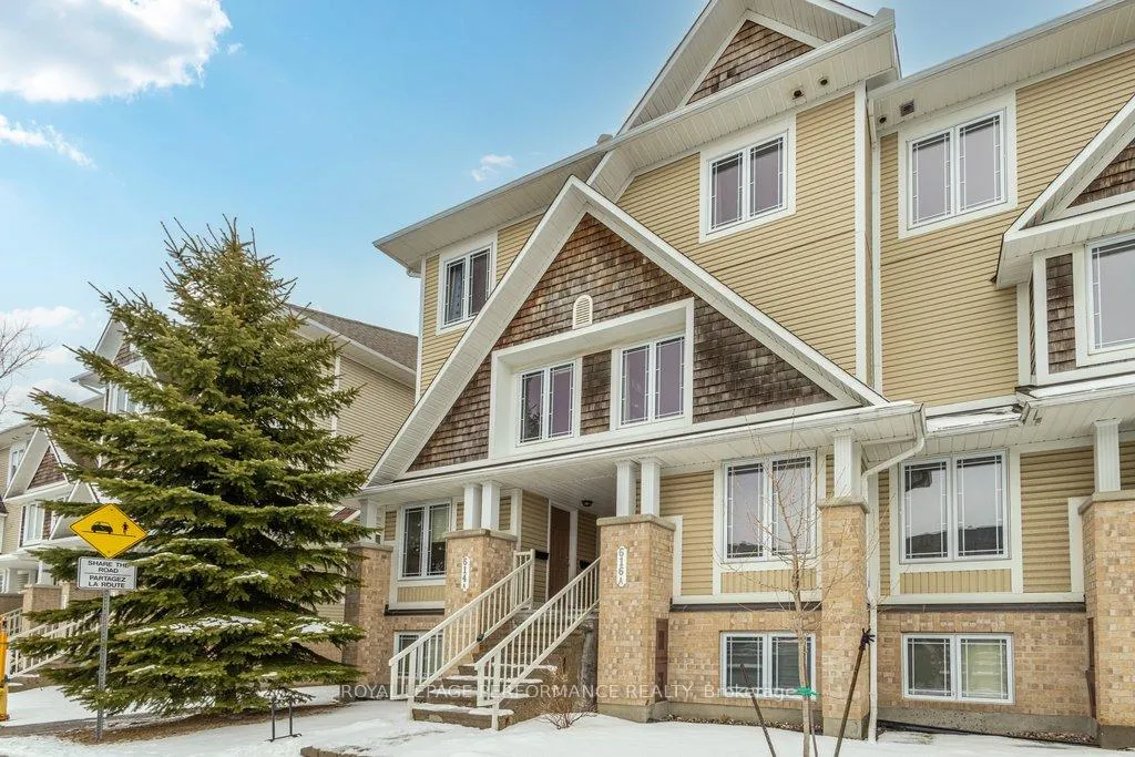 Photo 1 of Unit B, 616 Chapman Mills Drive, Ottawa, Barrhaven - Strandherd — HOMEH
