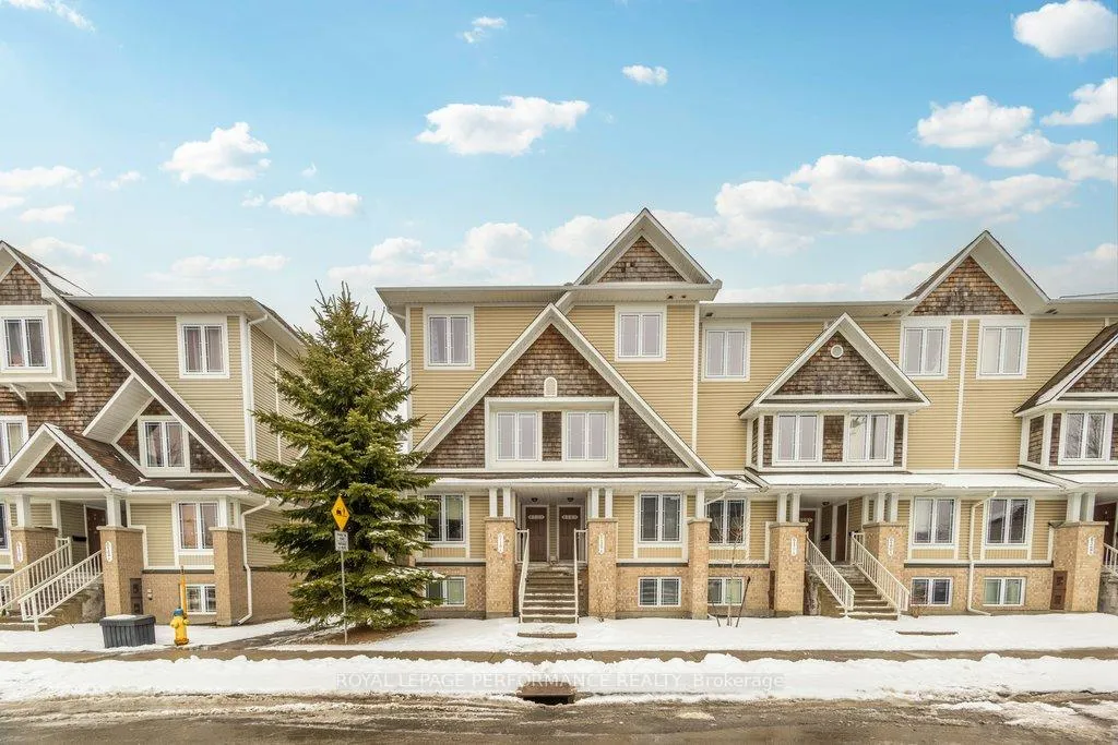 Photo 2 of Unit B, 616 Chapman Mills Drive, Ottawa, Barrhaven - Strandherd — HOMEH