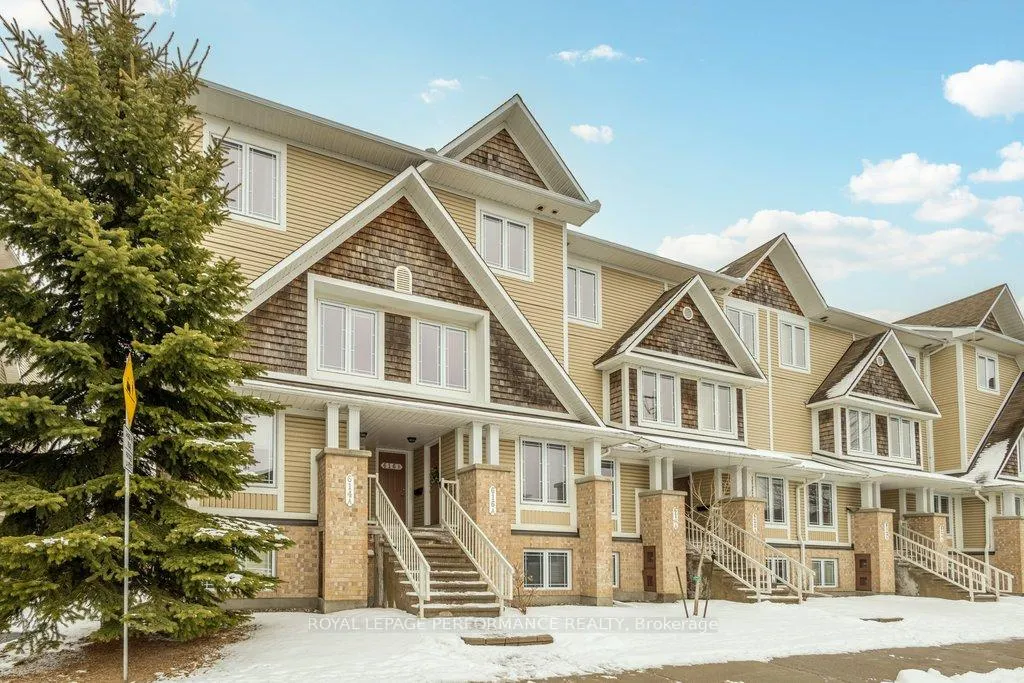 Photo 3 of Unit B, 616 Chapman Mills Drive, Ottawa, Barrhaven - Strandherd — HOMEH
