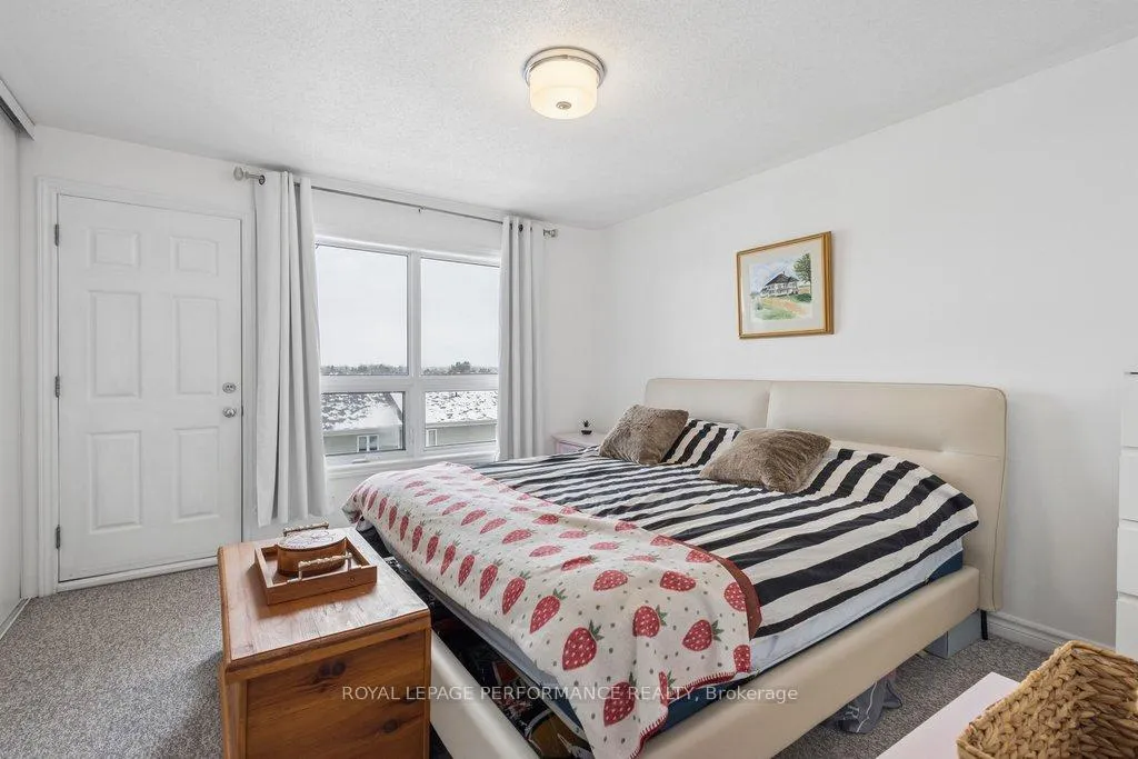 Photo 16 of Unit B, 616 Chapman Mills Drive, Ottawa, Barrhaven - Strandherd — HOMEH