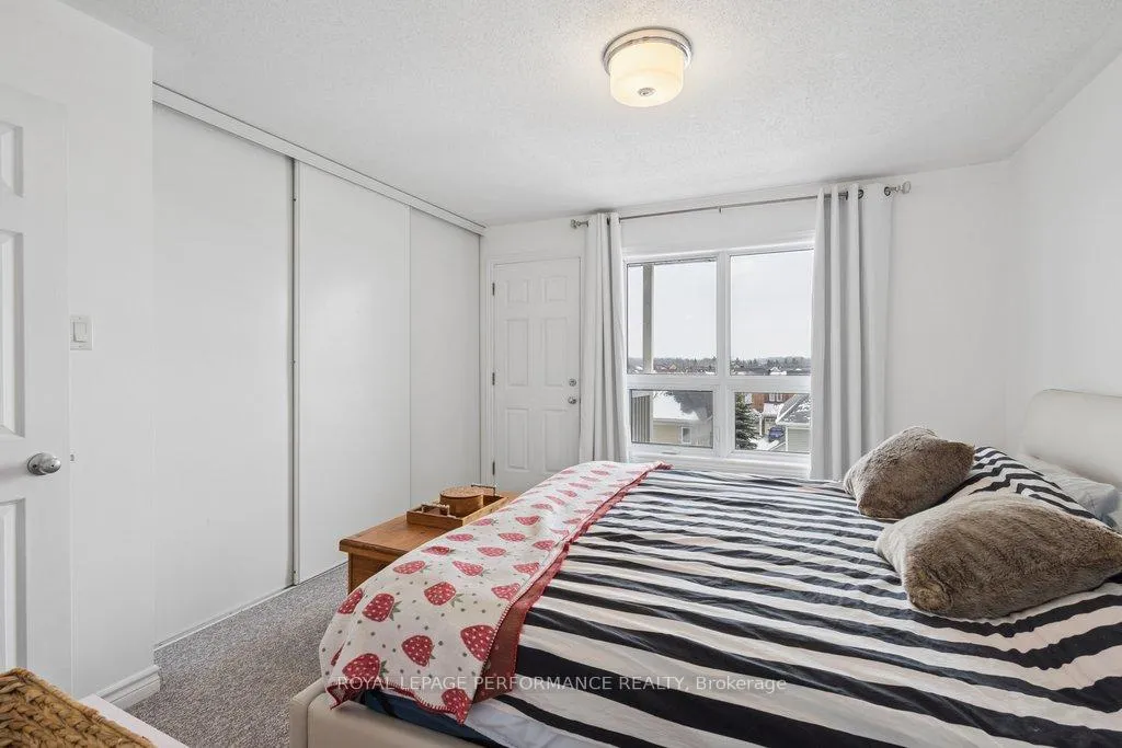 Photo 19 of Unit B, 616 Chapman Mills Drive, Ottawa, Barrhaven - Strandherd — HOMEH