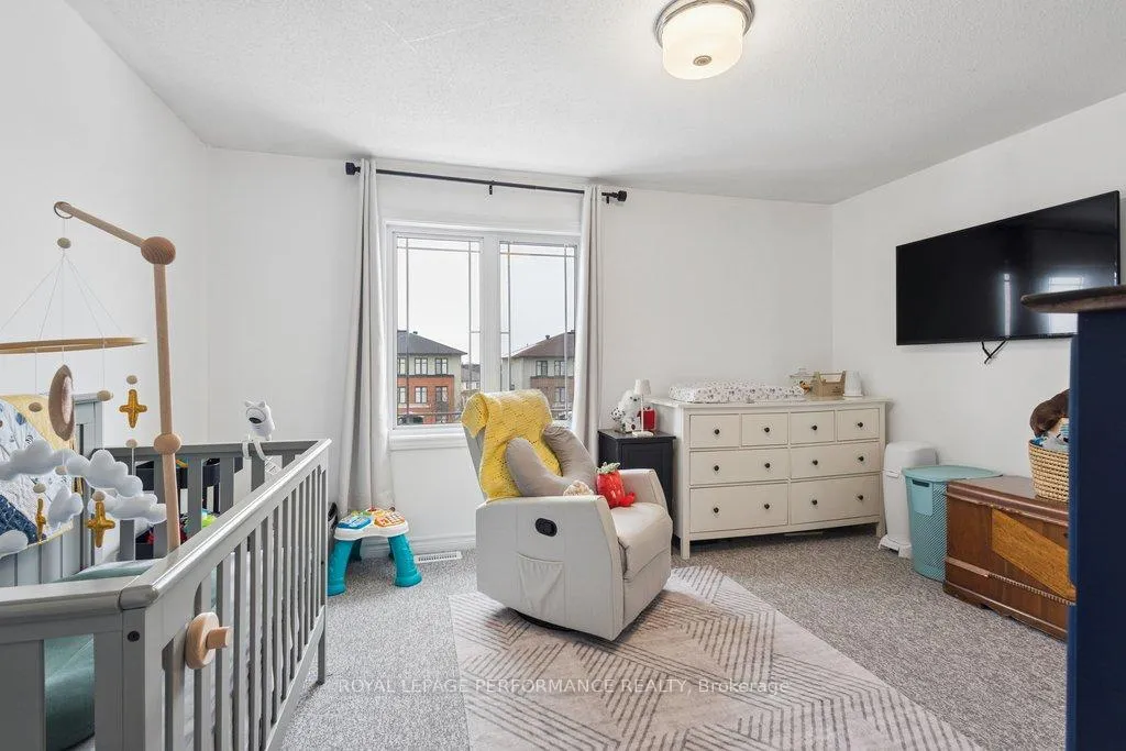 Photo 22 of Unit B, 616 Chapman Mills Drive, Ottawa, Barrhaven - Strandherd — HOMEH