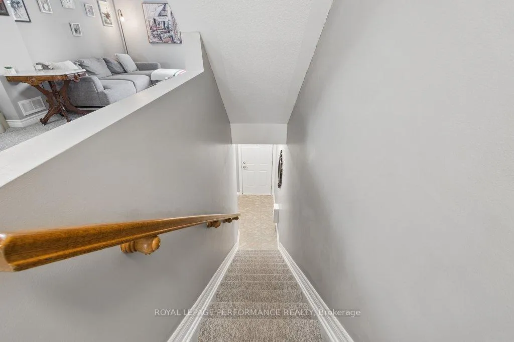 Photo 27 of Unit B, 616 Chapman Mills Drive, Ottawa, Barrhaven - Strandherd — HOMEH