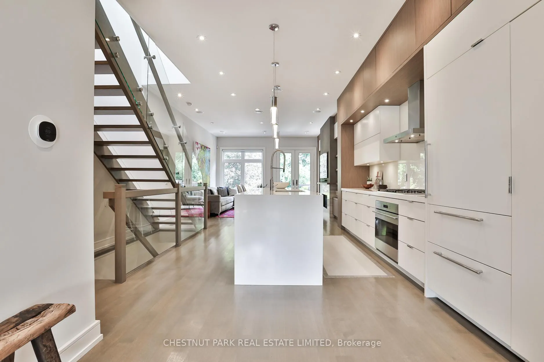 Photo 5 of 176 Lawrence Avenue E, Toronto, Lawrence Park North — HOMEH