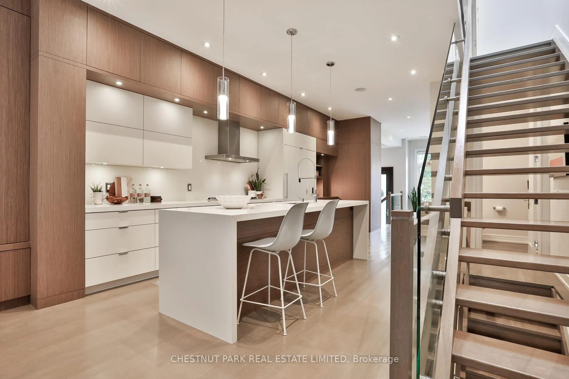 Photo 8 of 176 Lawrence Avenue E, Toronto, Lawrence Park North — HOMEH