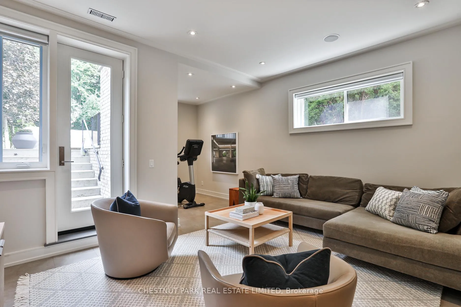 Photo 28 of 176 Lawrence Avenue E, Toronto, Lawrence Park North — HOMEH