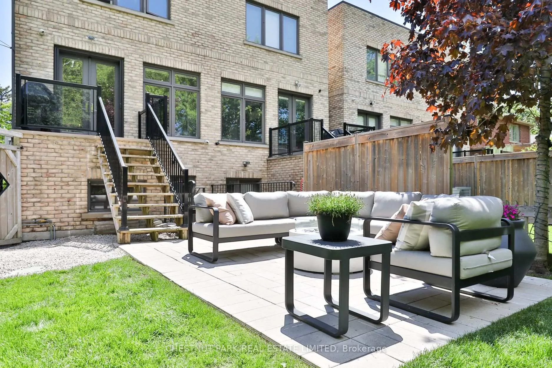 Photo 37 of 176 Lawrence Avenue E, Toronto, Lawrence Park North — HOMEH