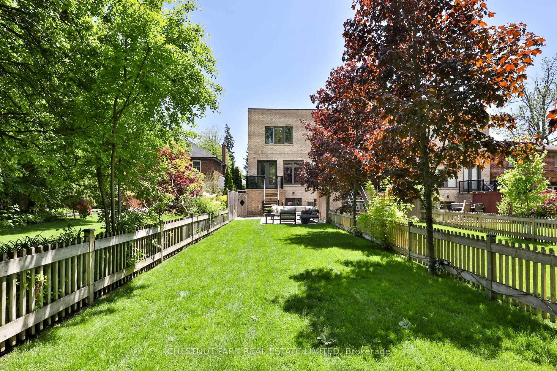 Photo 40 of 176 Lawrence Avenue E, Toronto, Lawrence Park North — HOMEH