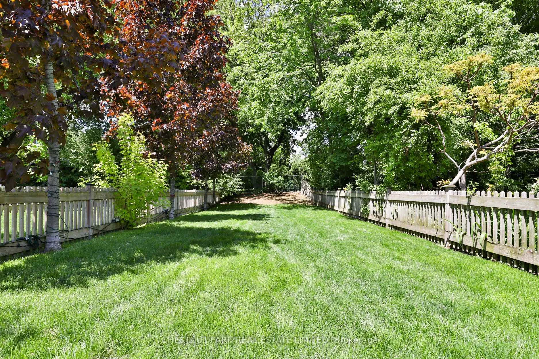 Photo 41 of 176 Lawrence Avenue E, Toronto, Lawrence Park North — HOMEH