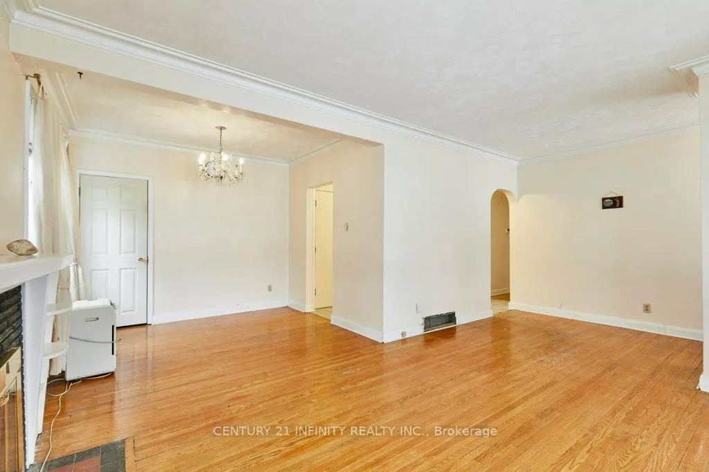 Photo 9 of 1181 Valley Drive, Oshawa, Lakeview — HOMEH