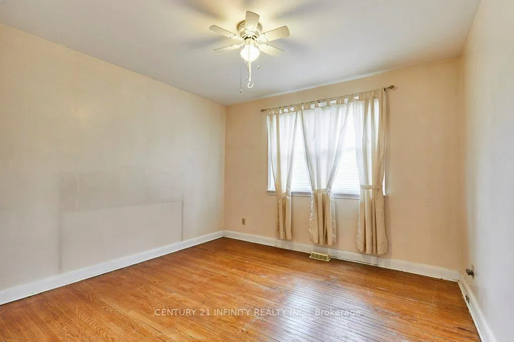 Photo 14 of 1181 Valley Drive, Oshawa, Lakeview — HOMEH