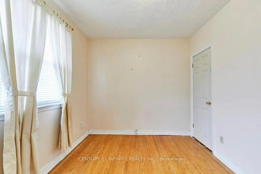Photo 18 of 1181 Valley Drive, Oshawa, Lakeview — HOMEH