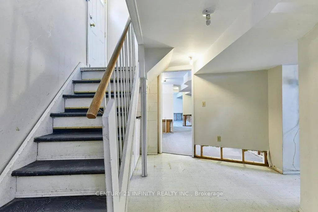 Photo 23 of 1181 Valley Drive, Oshawa, Lakeview — HOMEH