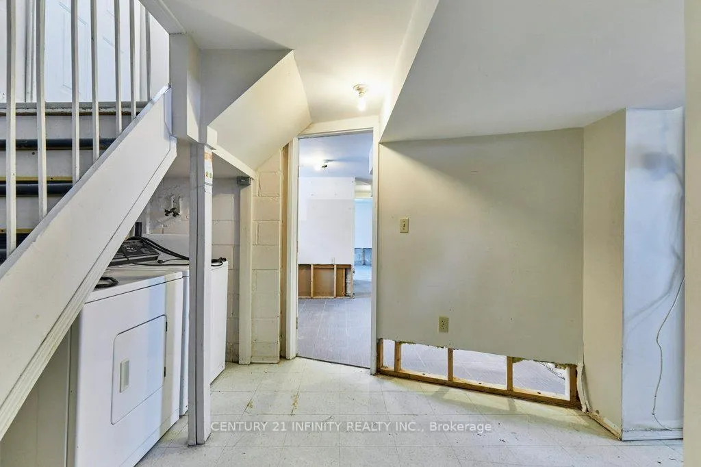 Photo 24 of 1181 Valley Drive, Oshawa, Lakeview — HOMEH