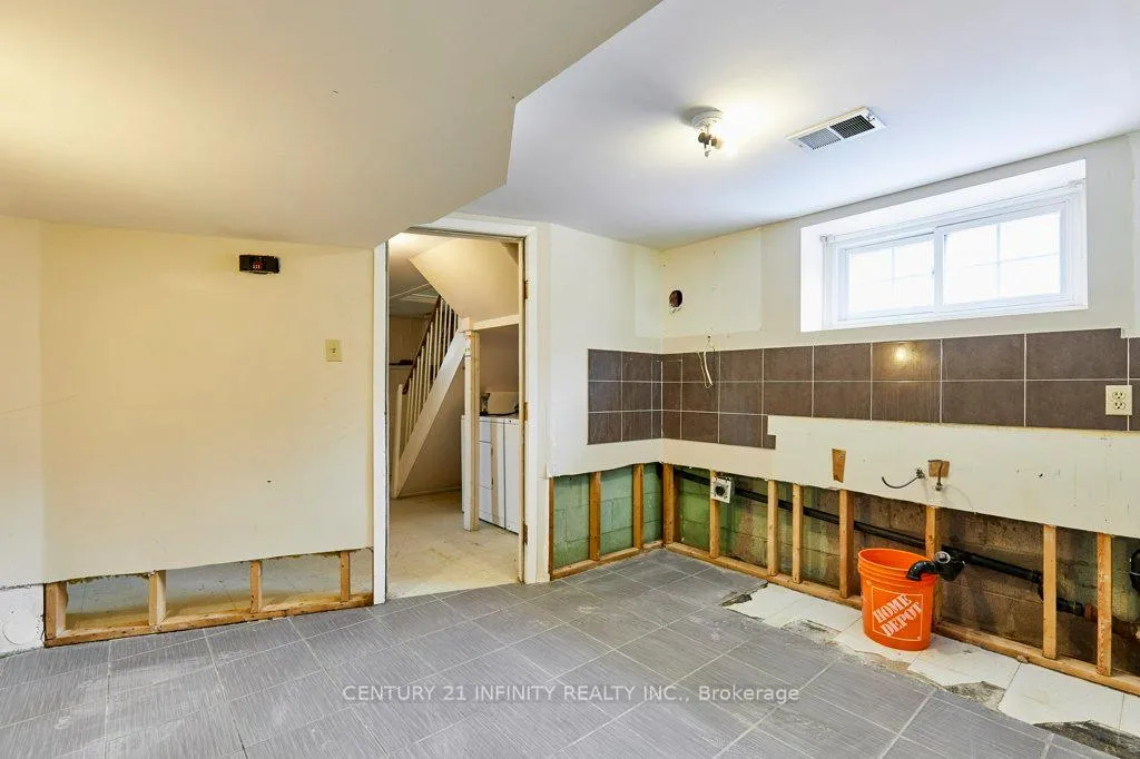 Photo 28 of 1181 Valley Drive, Oshawa, Lakeview — HOMEH