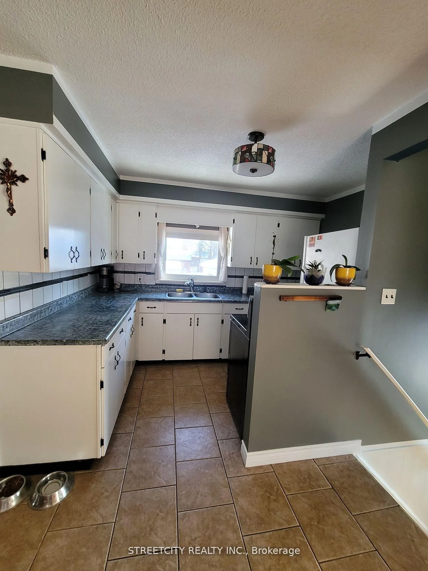 Photo 8 of 156 Maple Street, West Elgin, Rodney — HOMEH