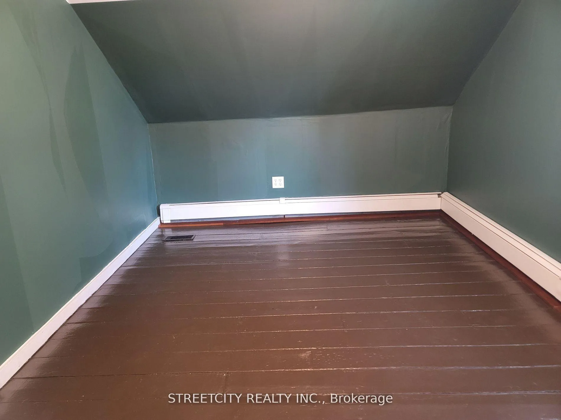 Photo 14 of 156 Maple Street, West Elgin, Rodney — HOMEH