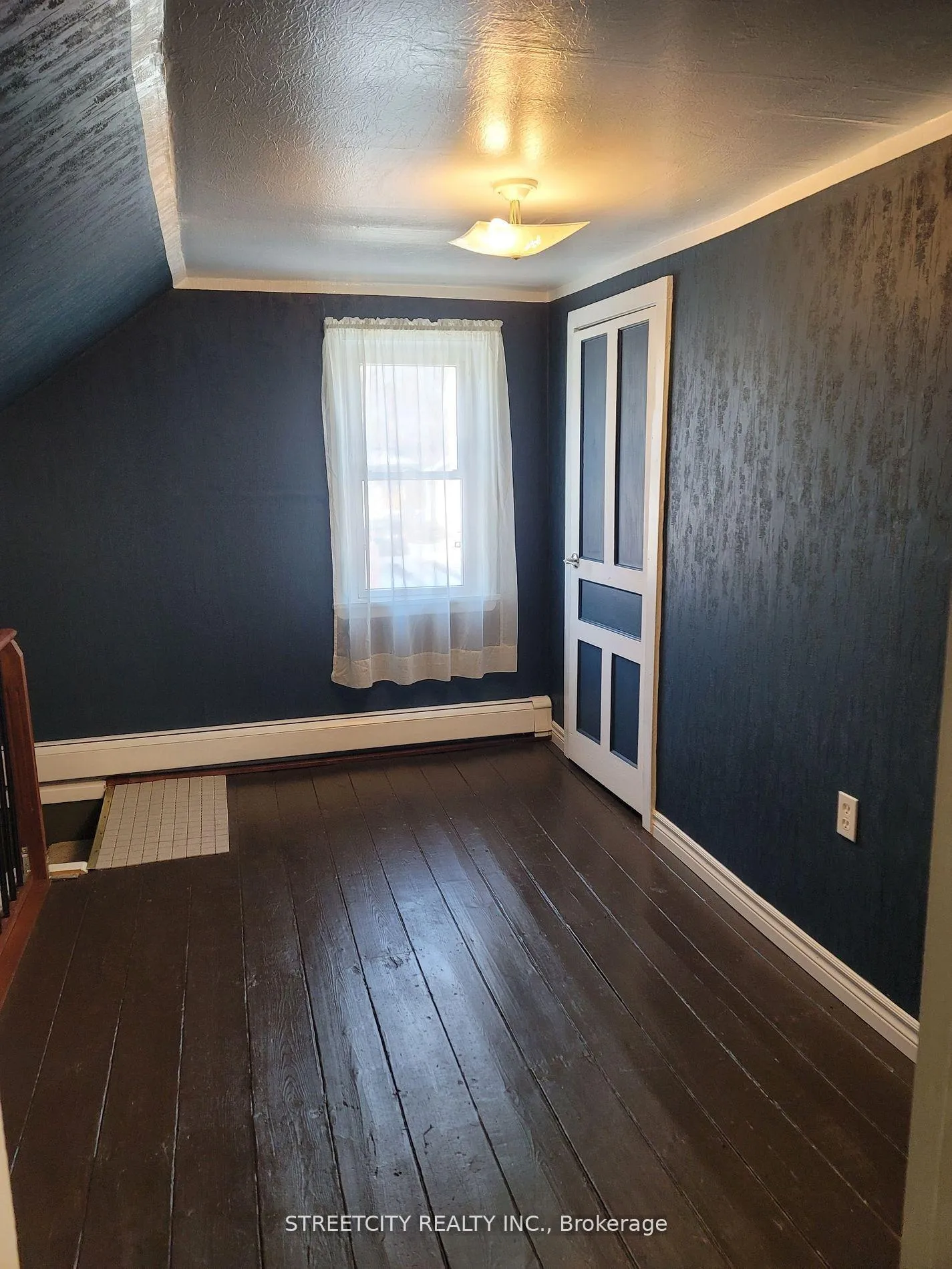 Photo 17 of 156 Maple Street, West Elgin, Rodney — HOMEH