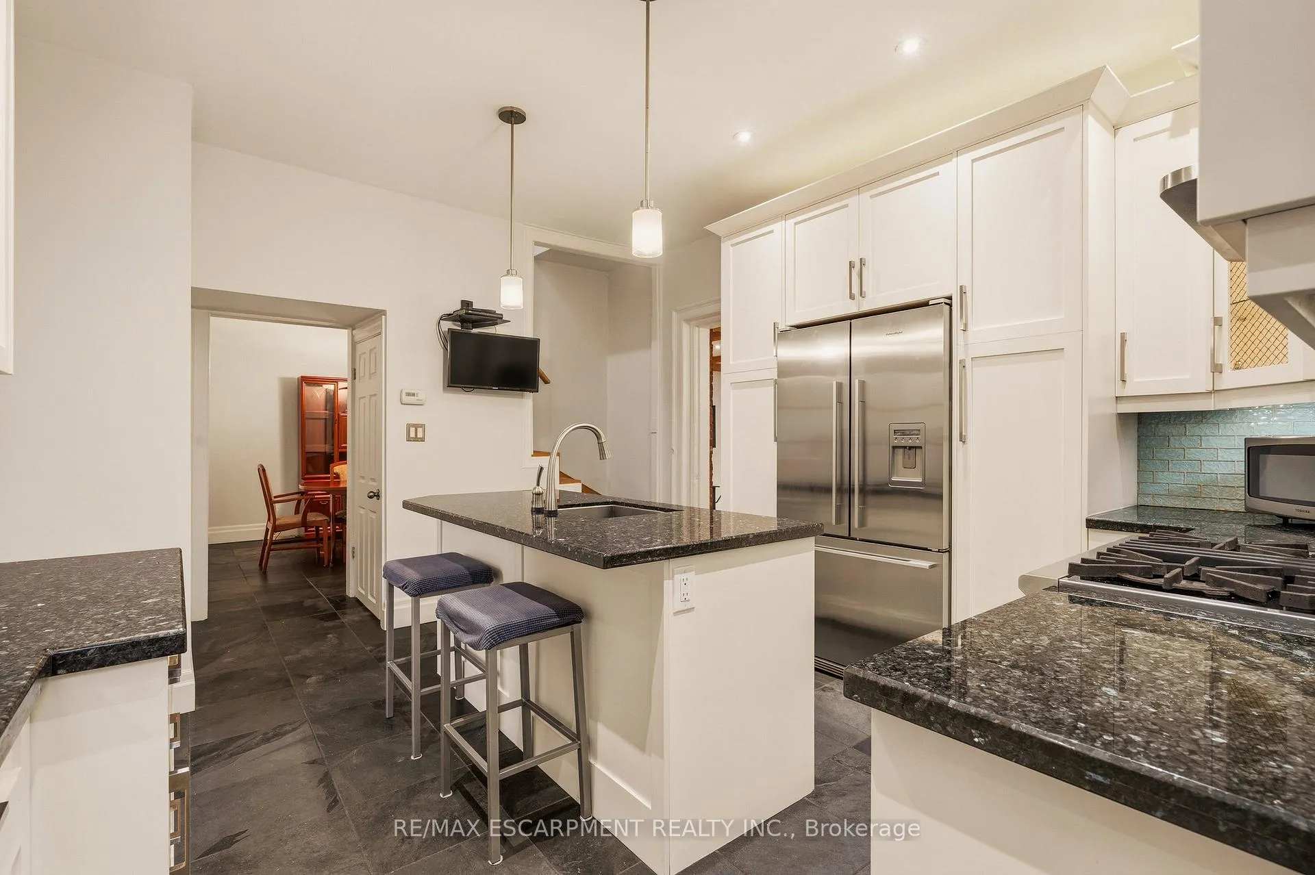 Photo 9 of 243 Hatt Street, Hamilton, Dundas — HOMEH