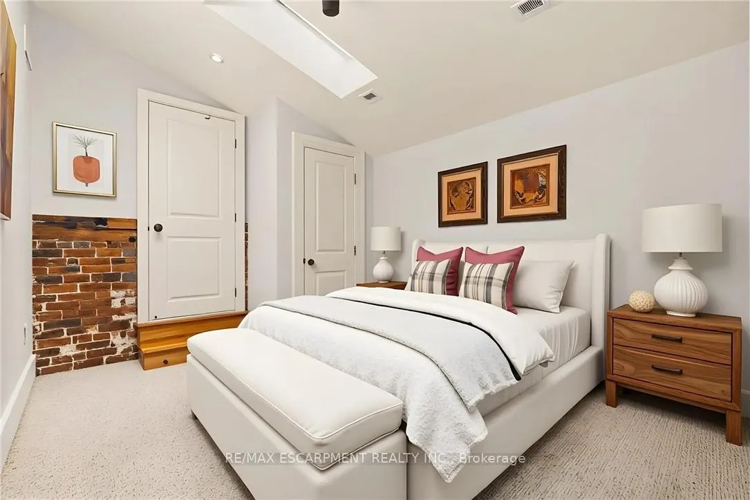 Photo 18 of 243 Hatt Street, Hamilton, Dundas — HOMEH