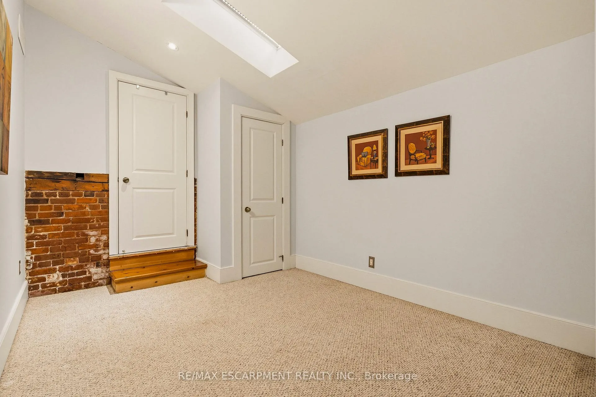 Photo 39 of 243 Hatt Street, Hamilton, Dundas — HOMEH