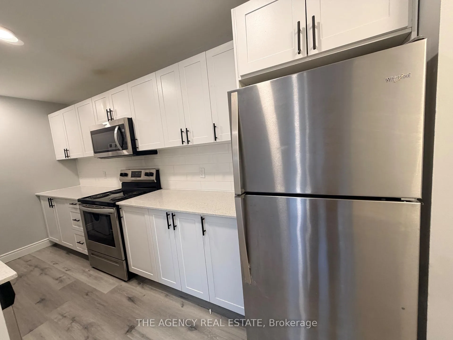Photo 4 of 49 Taylor Avenue, Chatham-Kent, Chatham — HOMEH