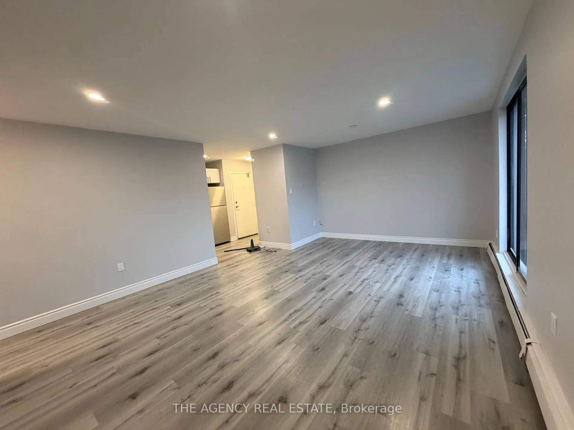 Photo 6 of 49 Taylor Avenue, Chatham-Kent, Chatham — HOMEH