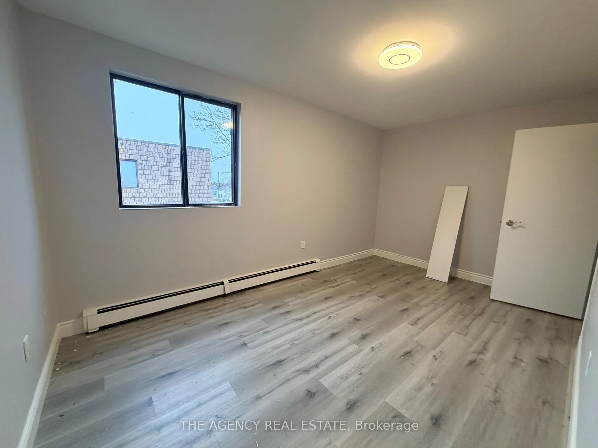 Photo 9 of 49 Taylor Avenue, Chatham-Kent, Chatham — HOMEH
