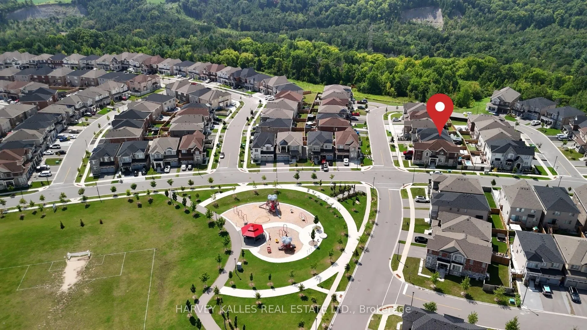 Photo 2 of 1002 Kingpeak Crescent, Pickering, Rural Pickering — HOMEH
