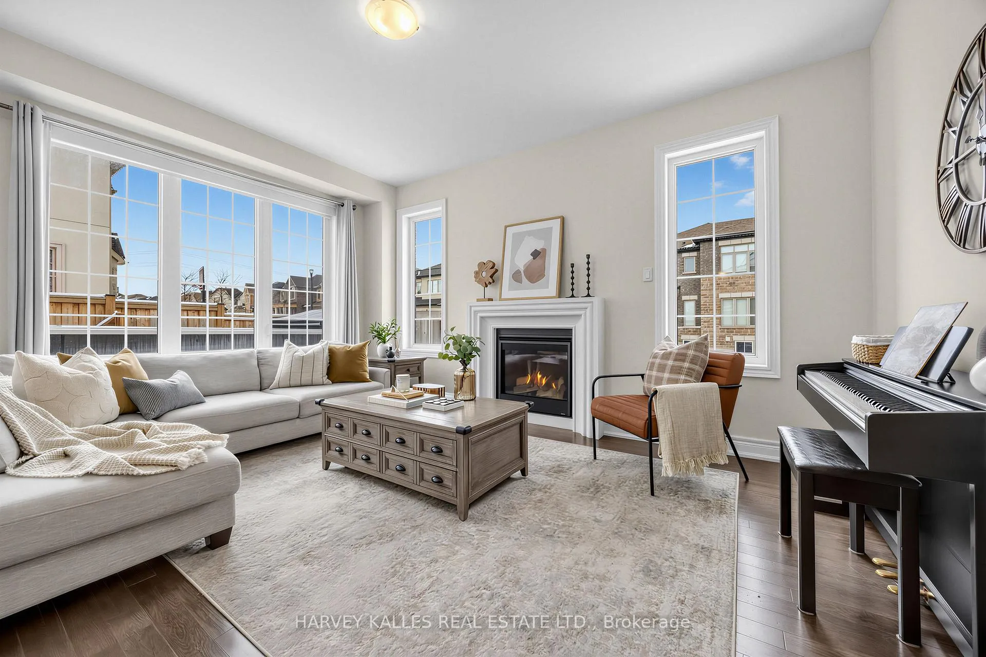 Photo 6 of 1002 Kingpeak Crescent, Pickering, Rural Pickering — HOMEH
