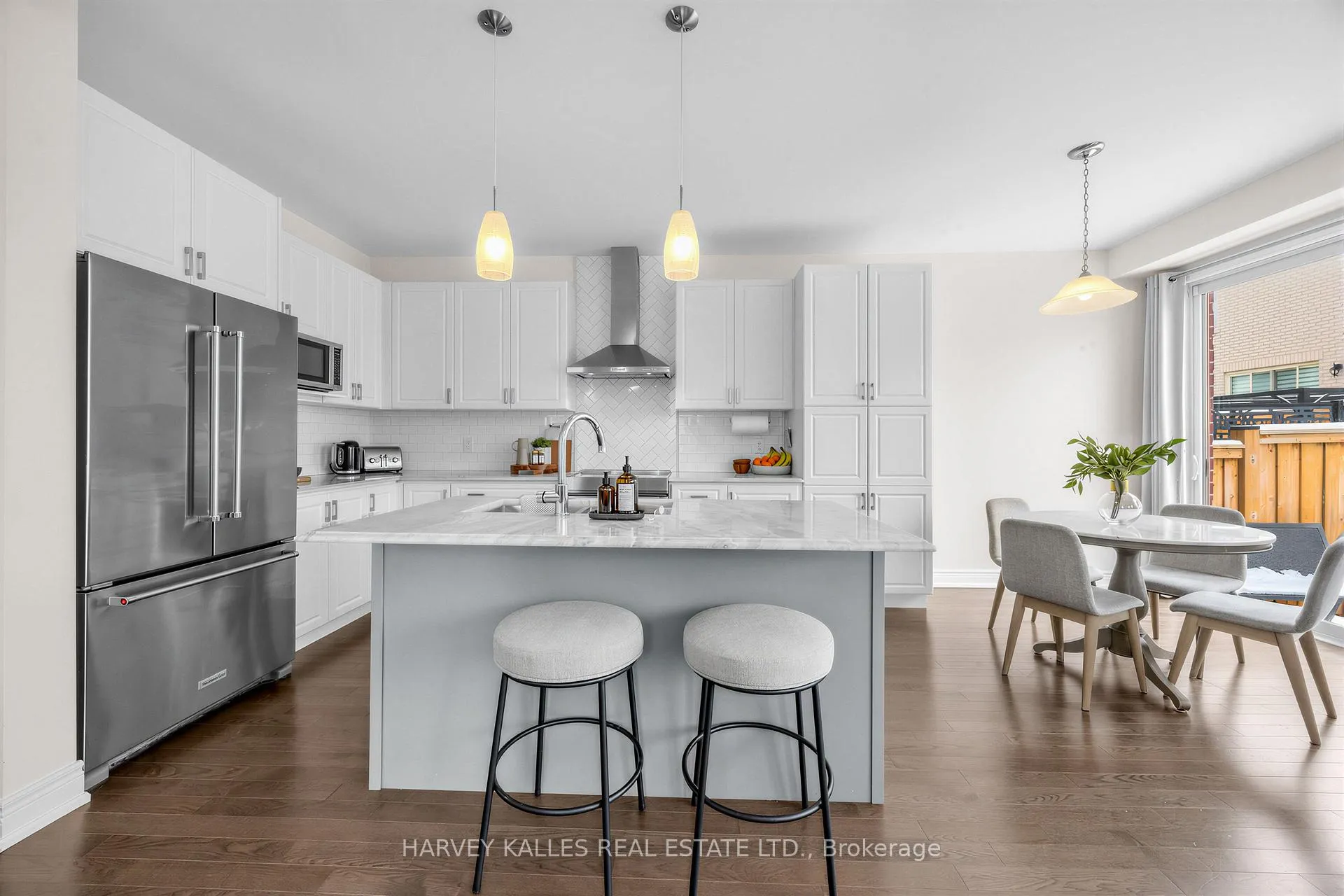 Photo 13 of 1002 Kingpeak Crescent, Pickering, Rural Pickering — HOMEH