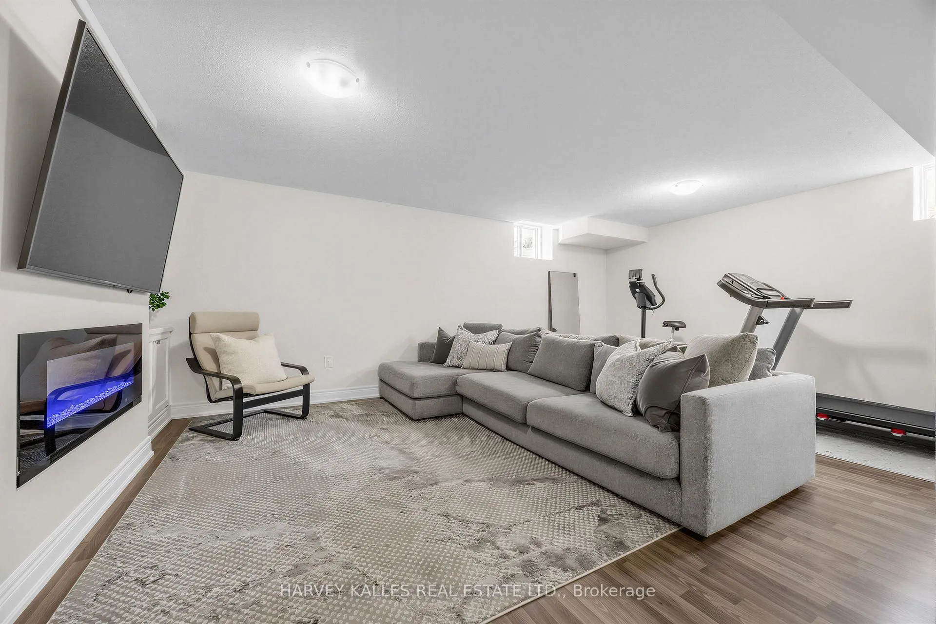 Photo 35 of 1002 Kingpeak Crescent, Pickering, Rural Pickering — HOMEH