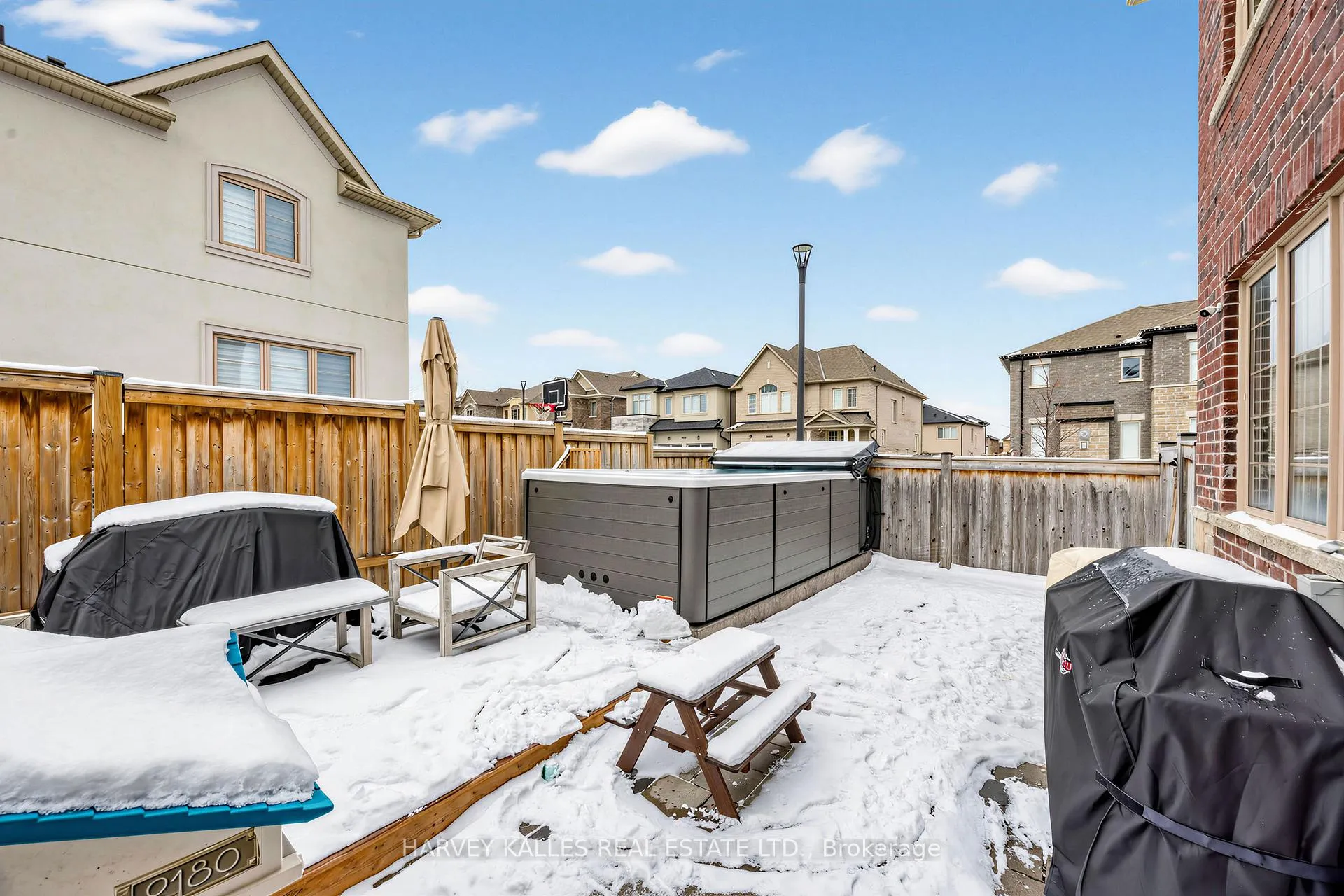 Photo 44 of 1002 Kingpeak Crescent, Pickering, Rural Pickering — HOMEH