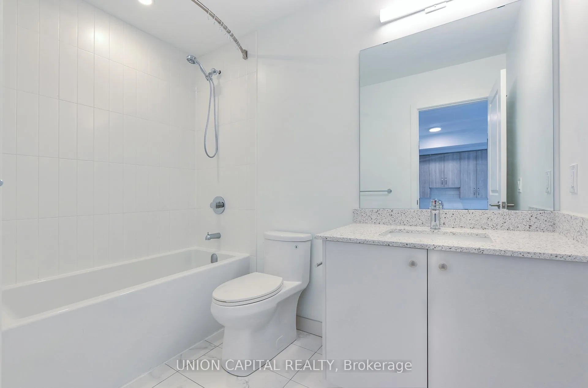 Photo 9 of Unit 209, 385 Arctic Red Drive, Oshawa, Windfields — HOMEH