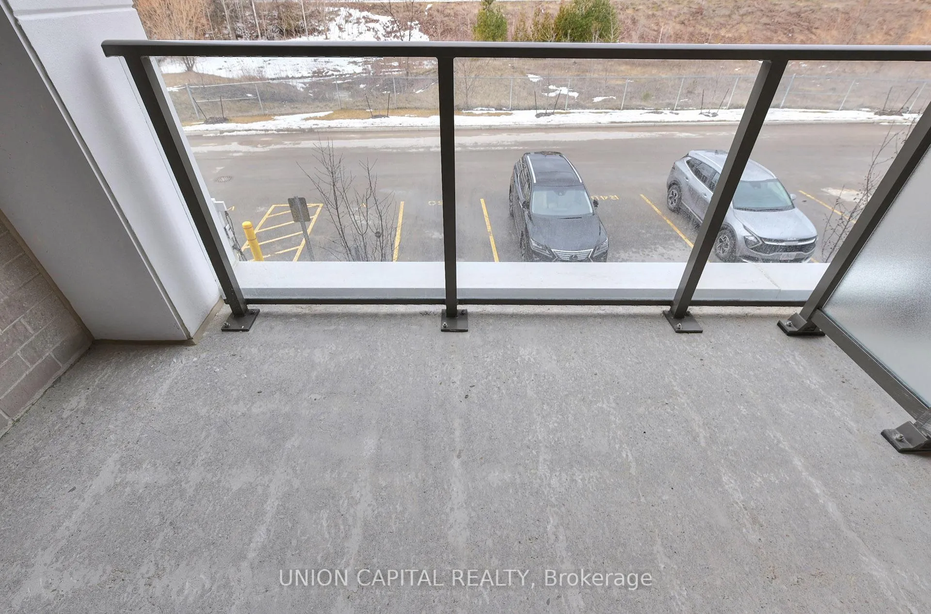 Photo 12 of Unit 209, 385 Arctic Red Drive, Oshawa, Windfields — HOMEH
