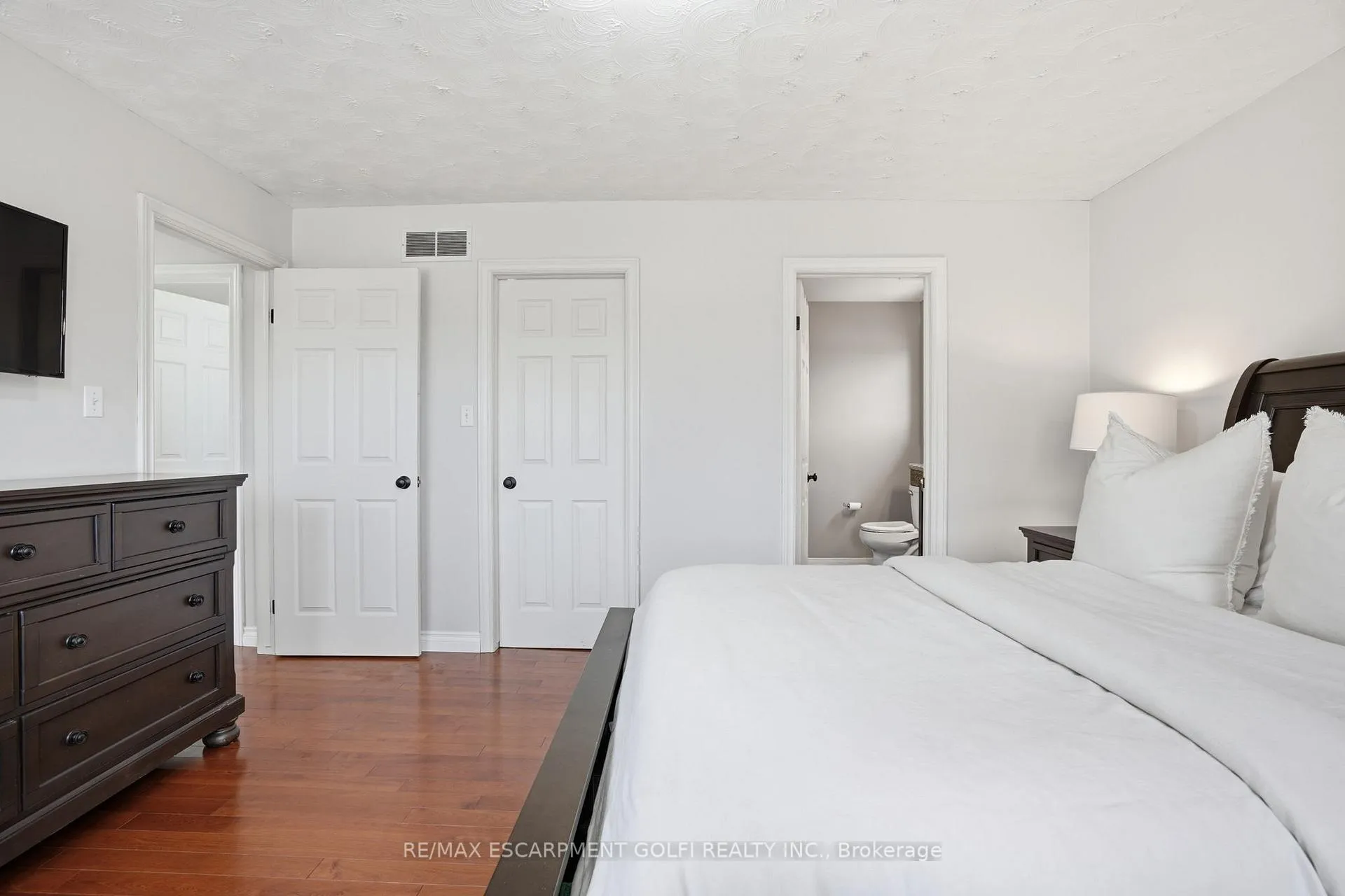 Photo 14 of 3368 Cardinal Drive, Niagara Falls, Mt. Carmel — HOMEH