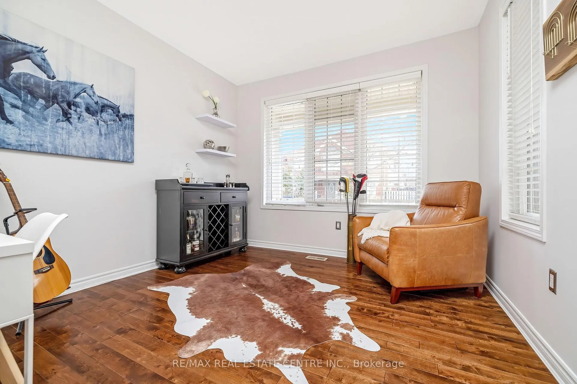 Photo 7 of 823 Biggar Heights, Milton, Coates — HOMEH