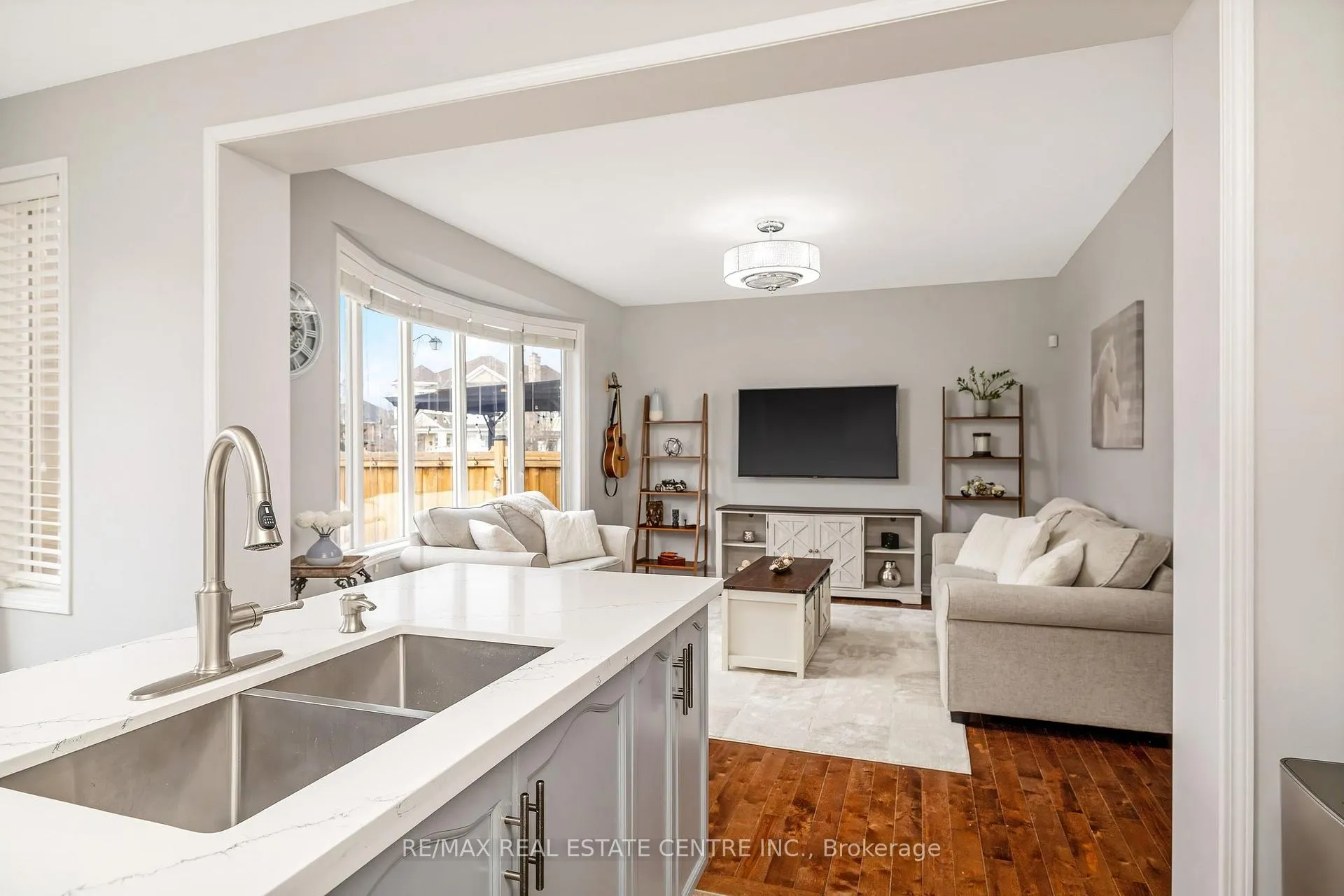Photo 20 of 823 Biggar Heights, Milton, Coates — HOMEH