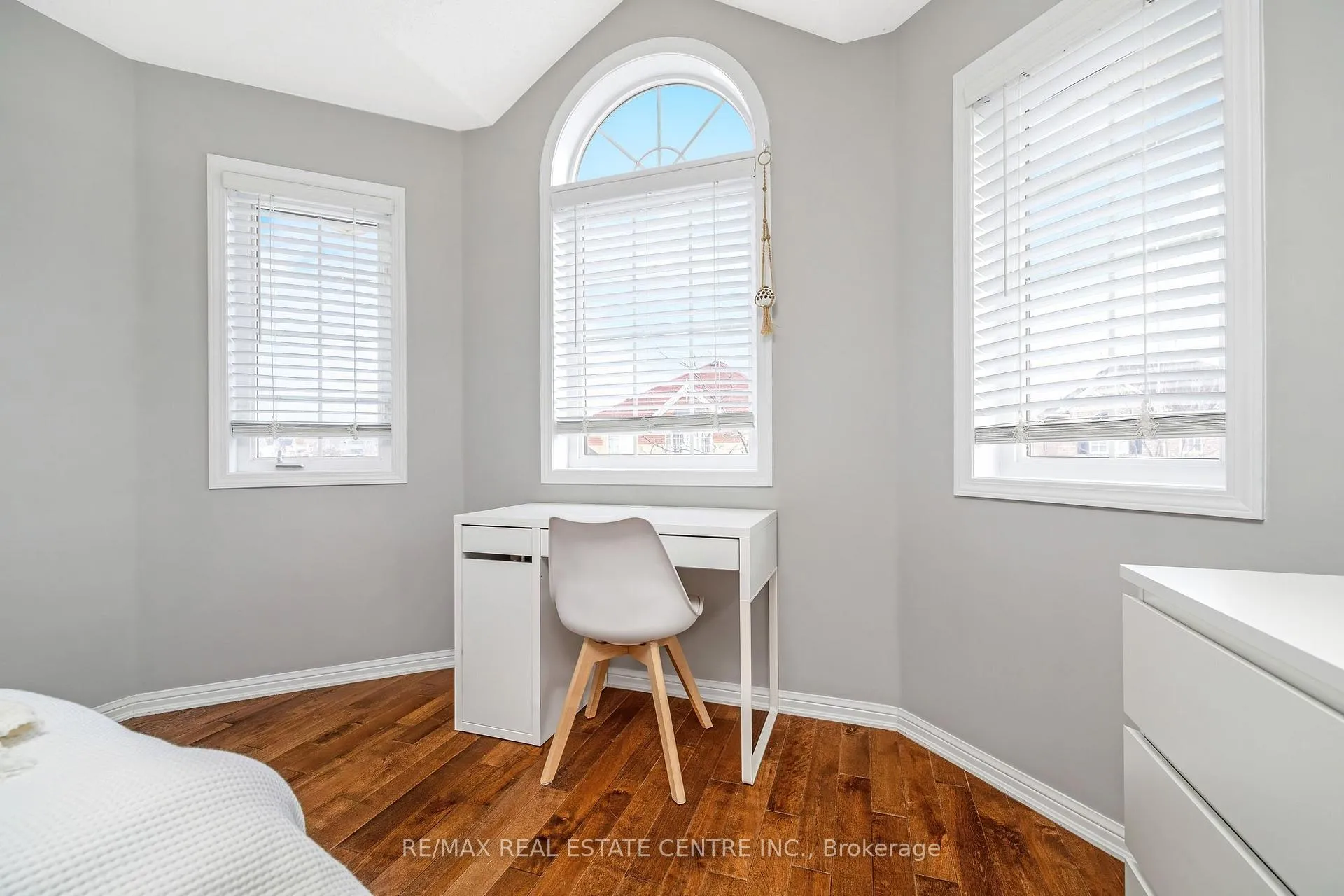 Photo 35 of 823 Biggar Heights, Milton, Coates — HOMEH
