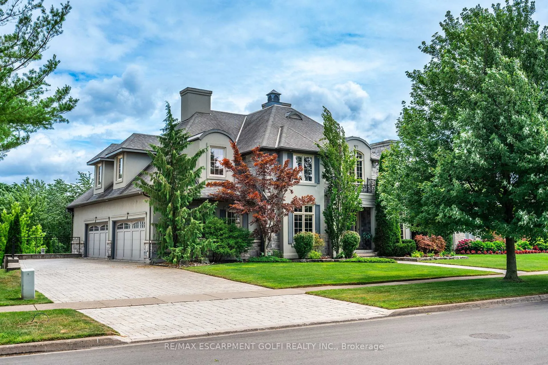 Photo 1 of 3542 Matthews Drive, Niagara Falls, Mt. Carmel — HOMEH