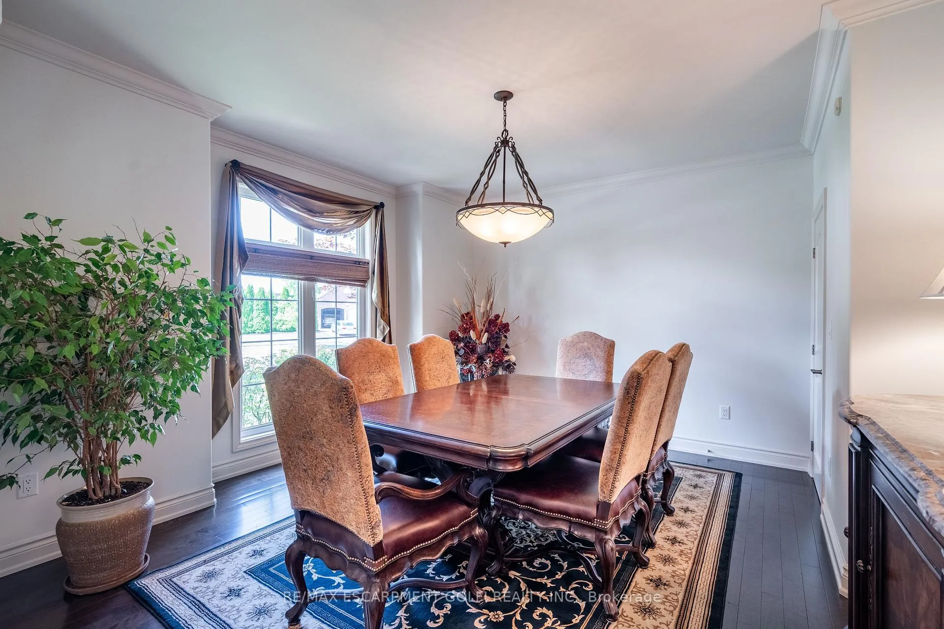 Photo 8 of 3542 Matthews Drive, Niagara Falls, Mt. Carmel — HOMEH